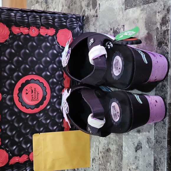 Dark Chocolate Design Beach Ghouls Sandal - Picture 11 of 16